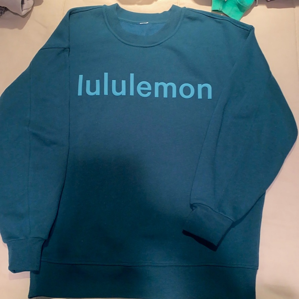 lululemon crewneck